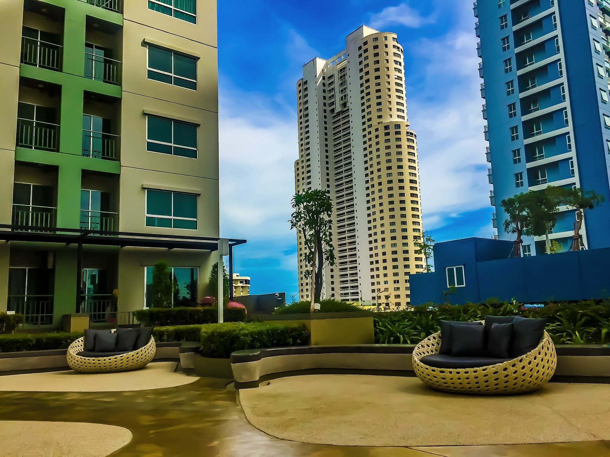 Hotel Lumpini Seaview Jomtien By Parikal Zewnętrze zdjęcie