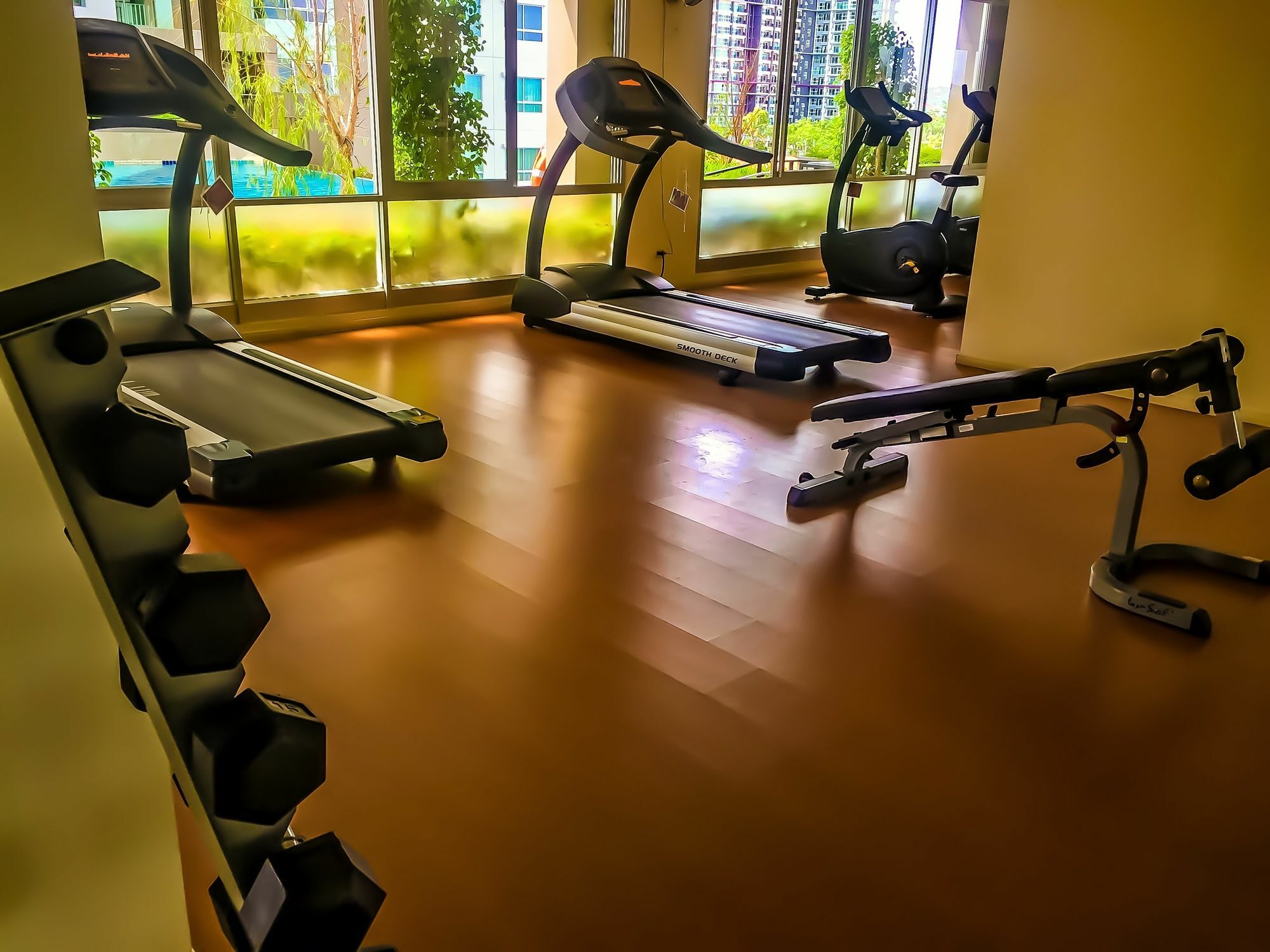 Hotel Lumpini Seaview Jomtien By Parikal Zewnętrze zdjęcie