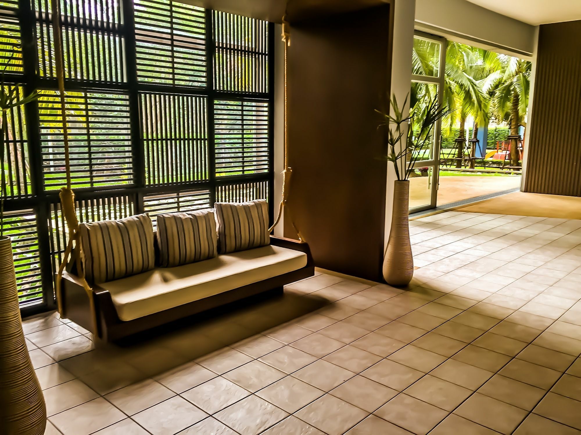 Hotel Lumpini Seaview Jomtien By Parikal Zewnętrze zdjęcie