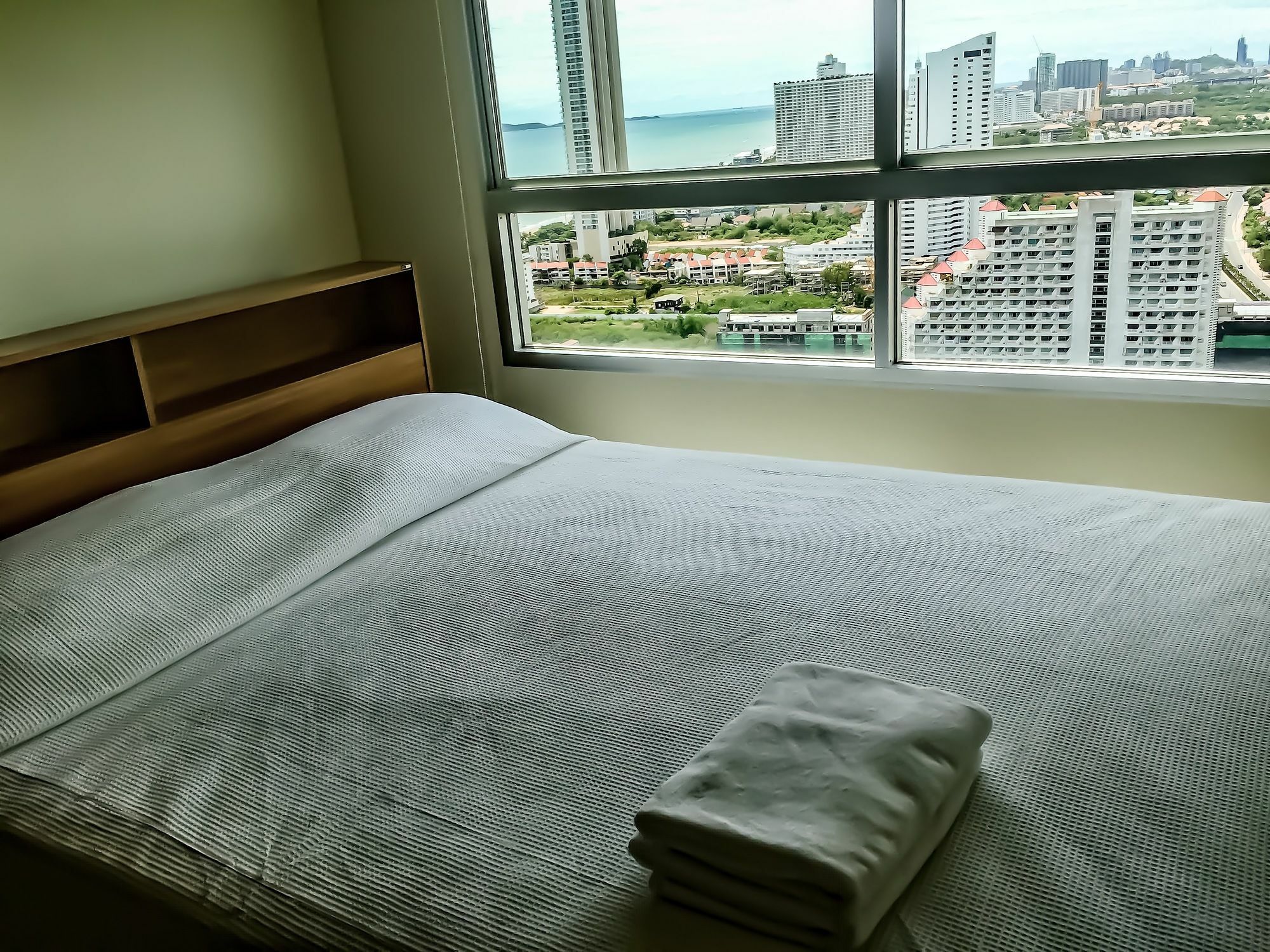 Hotel Lumpini Seaview Jomtien By Parikal Zewnętrze zdjęcie